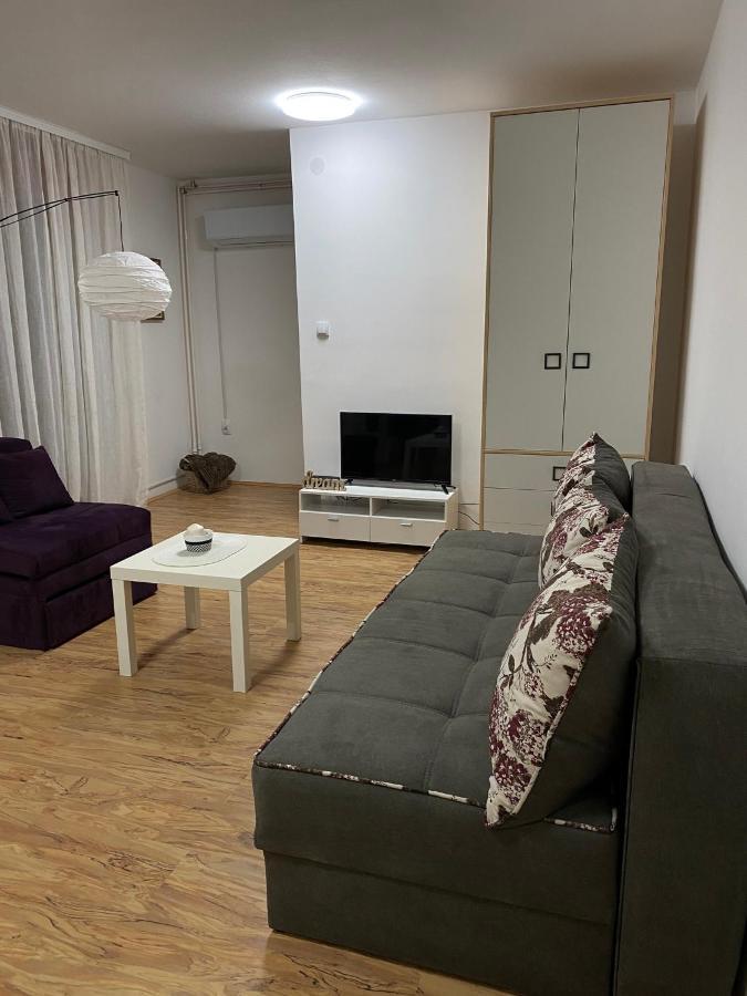 Lilyy Apartment Leskovac  Ngoại thất bức ảnh