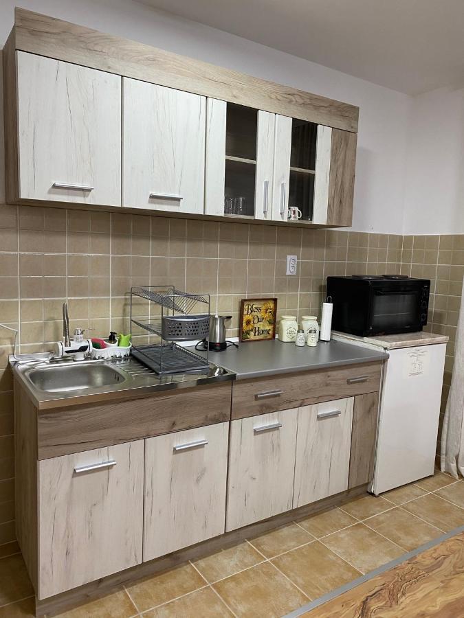 Lilyy Apartment Leskovac  Ngoại thất bức ảnh