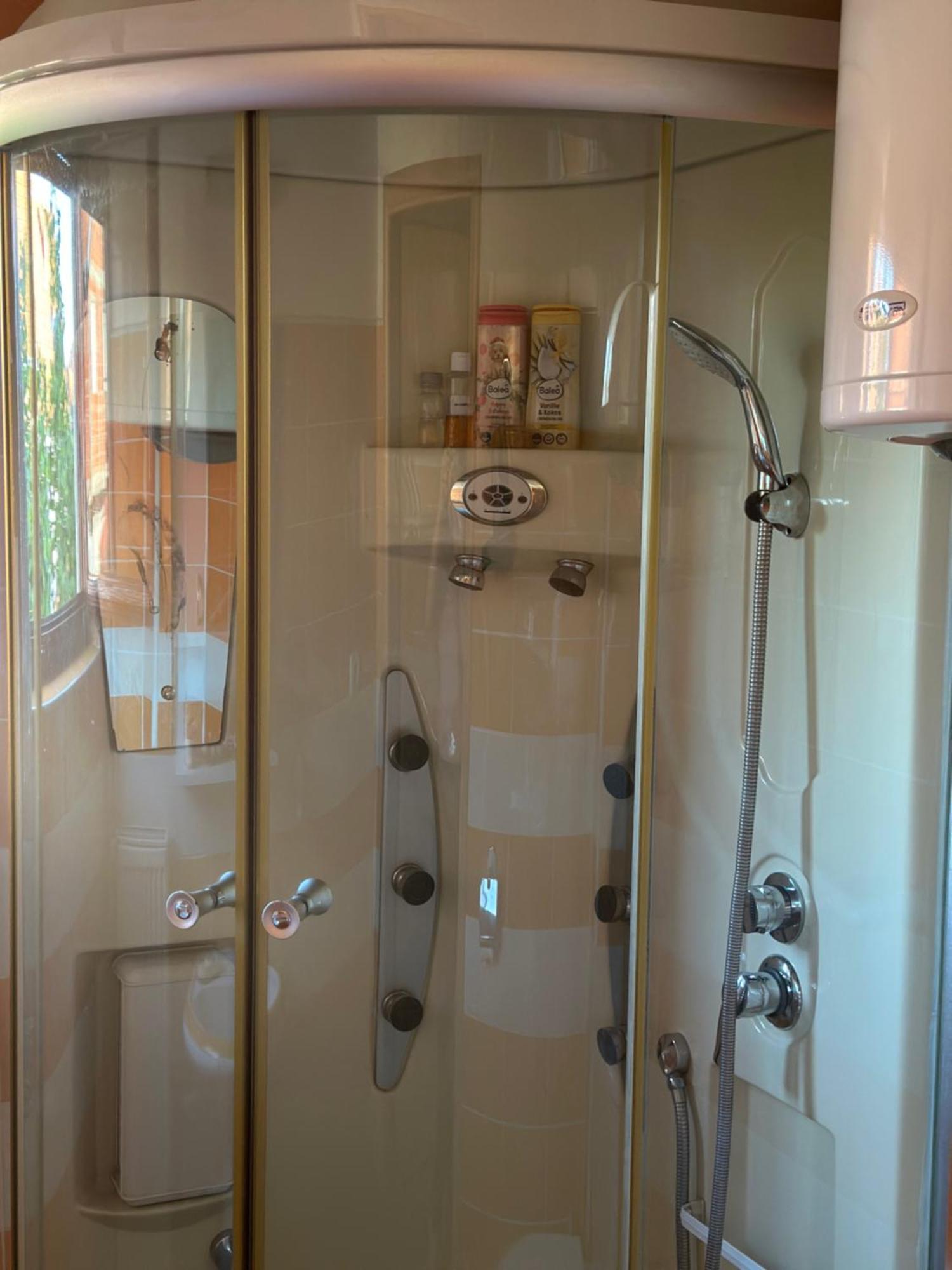 Lilyy Apartment Leskovac  Ngoại thất bức ảnh