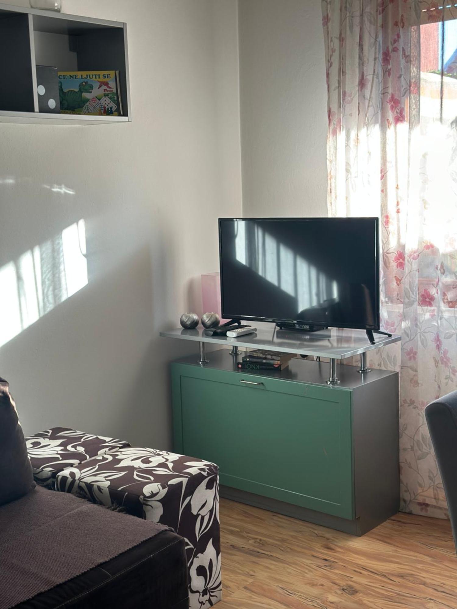 Lilyy Apartment Leskovac  Ngoại thất bức ảnh