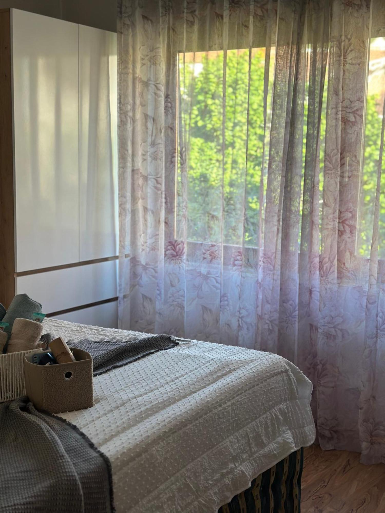 Lilyy Apartment Leskovac  Ngoại thất bức ảnh